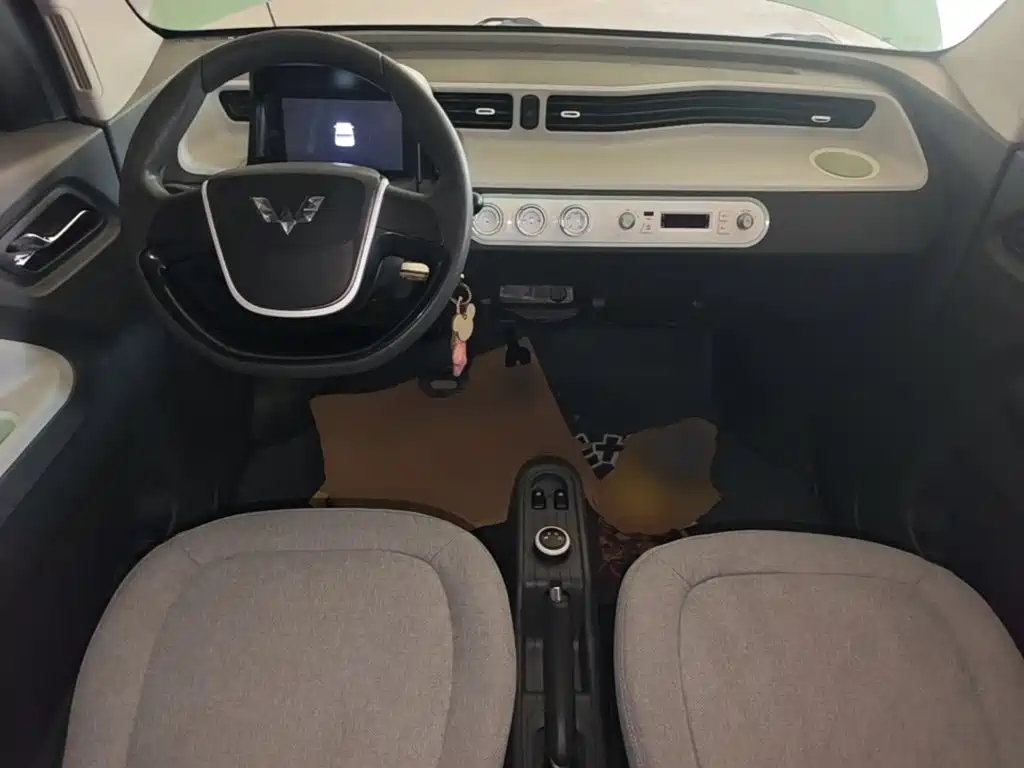 Wuling MINIEV — миниатюра 10