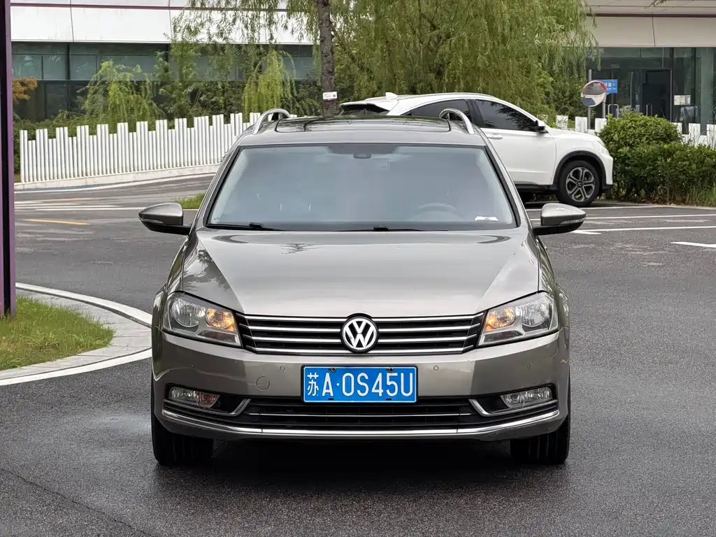 Volkswagen Magotan (Import) — миниатюра 2