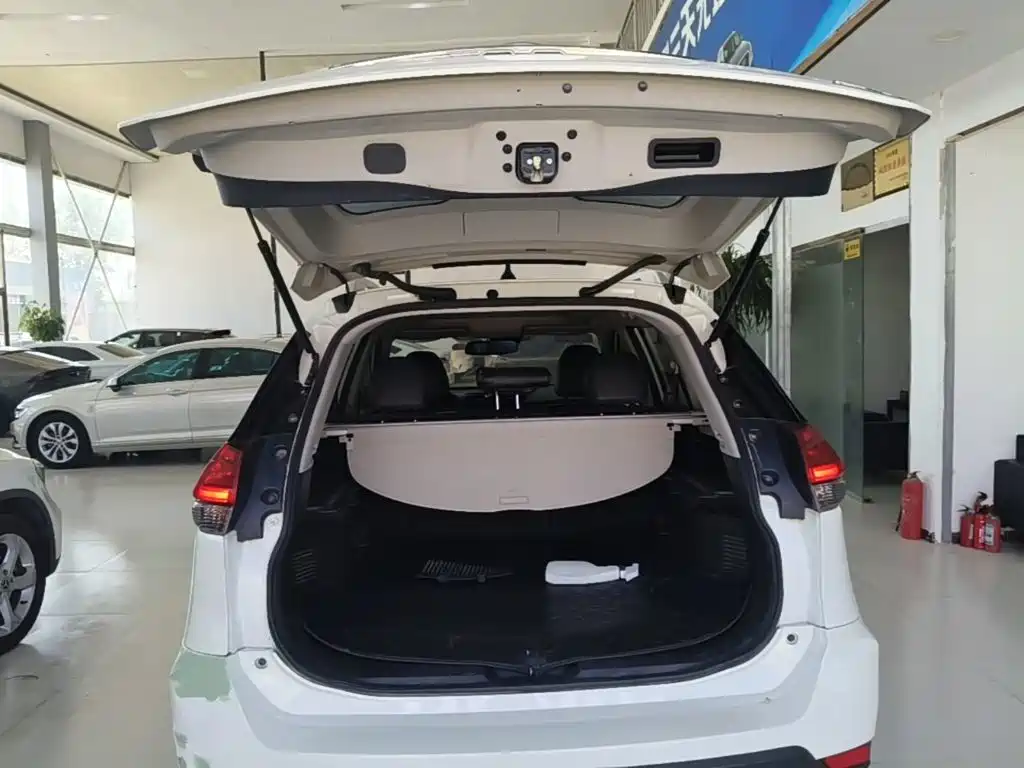 Nissan X-Trail — миниатюра 19