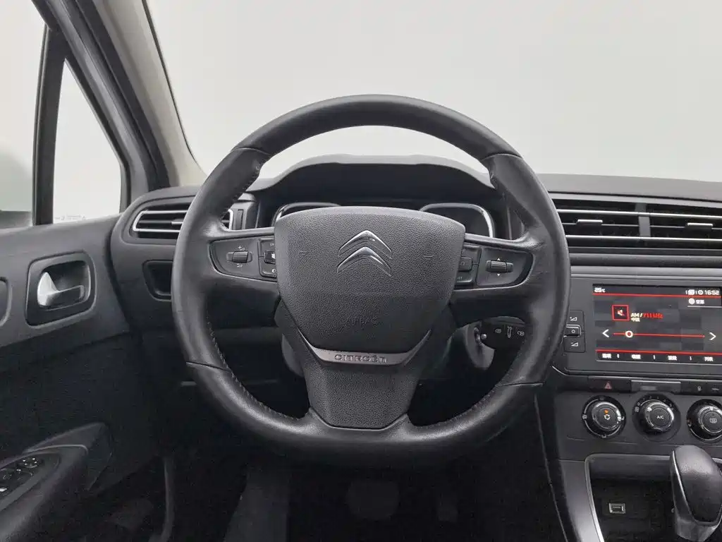 Citroen C4 — миниатюра 11