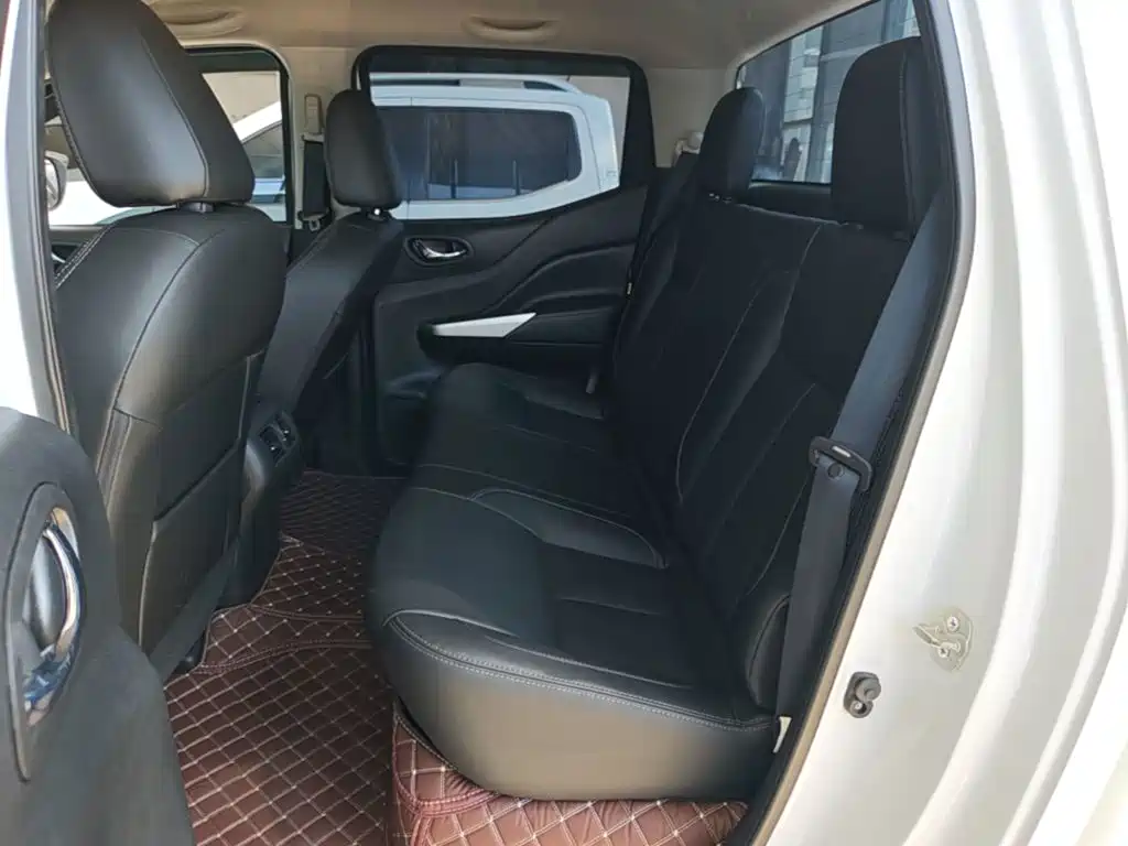 Nissan Navara — миниатюра 17