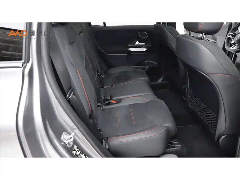 Mercedes-Benz GLB AMG — миниатюра 8