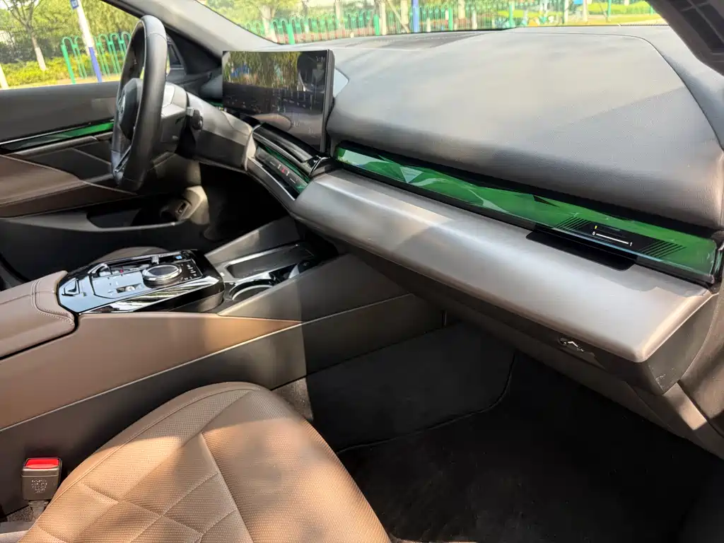 BMW i5 2024 eDrive 35L M Sport