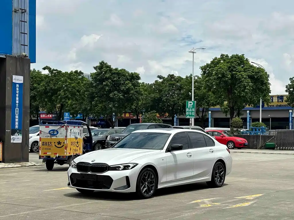 2025 BMW 3er - zdjęcie 1 z 16