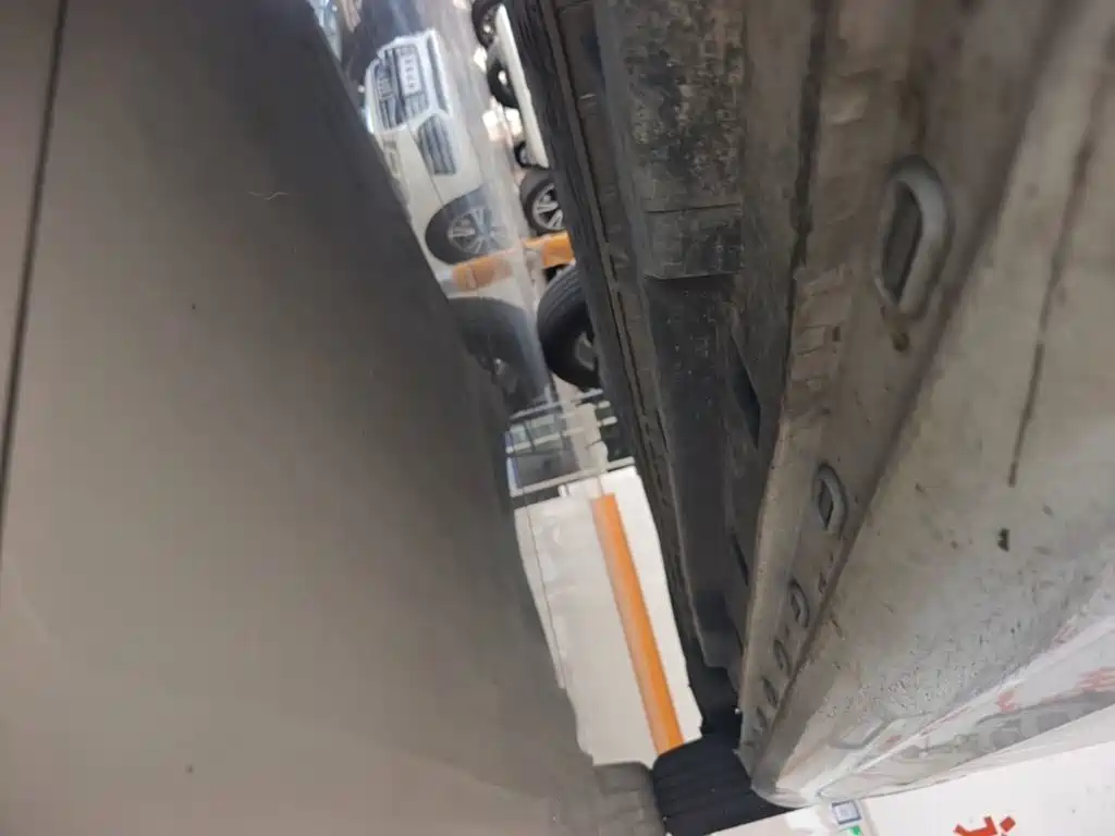 Roewe i6 MAX New Energy — миниатюра 22