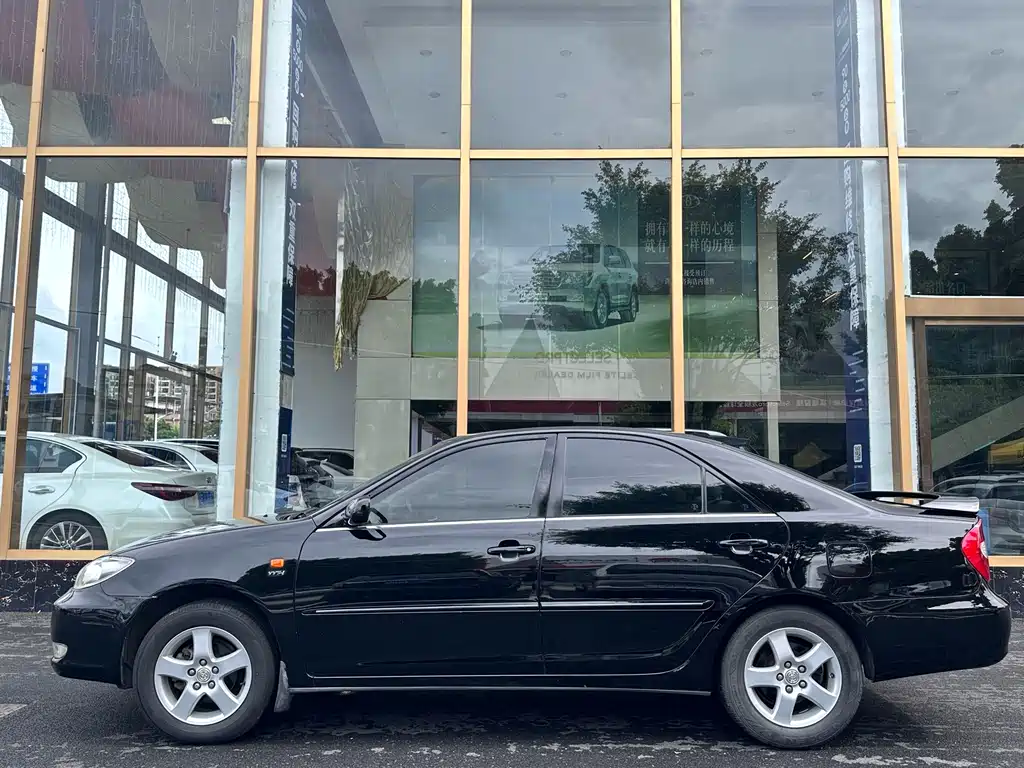 Toyota Camry 02 2.4L AT