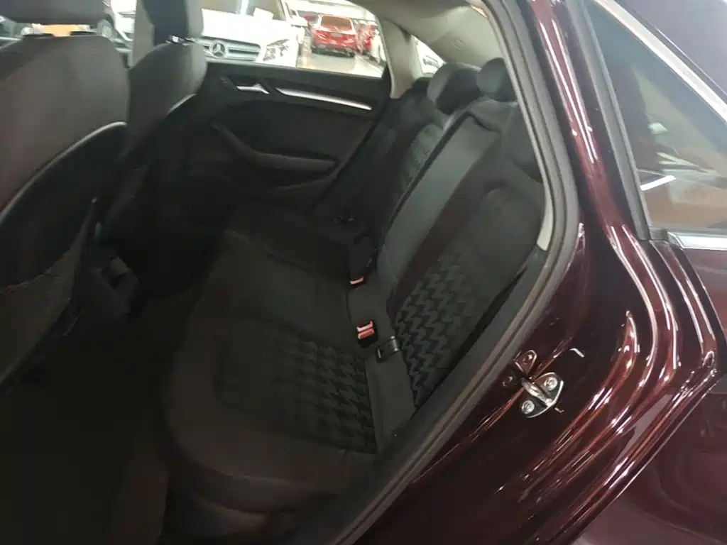 Audi A3 — миниатюра 10