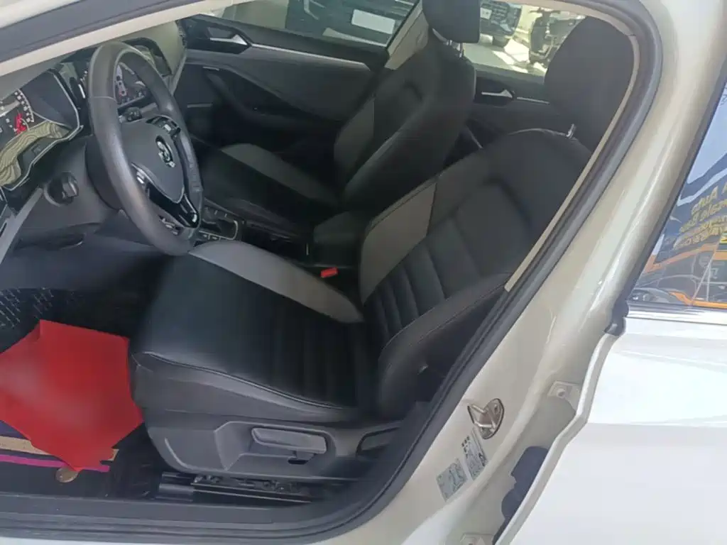 Volkswagen Sagitar — миниатюра 15