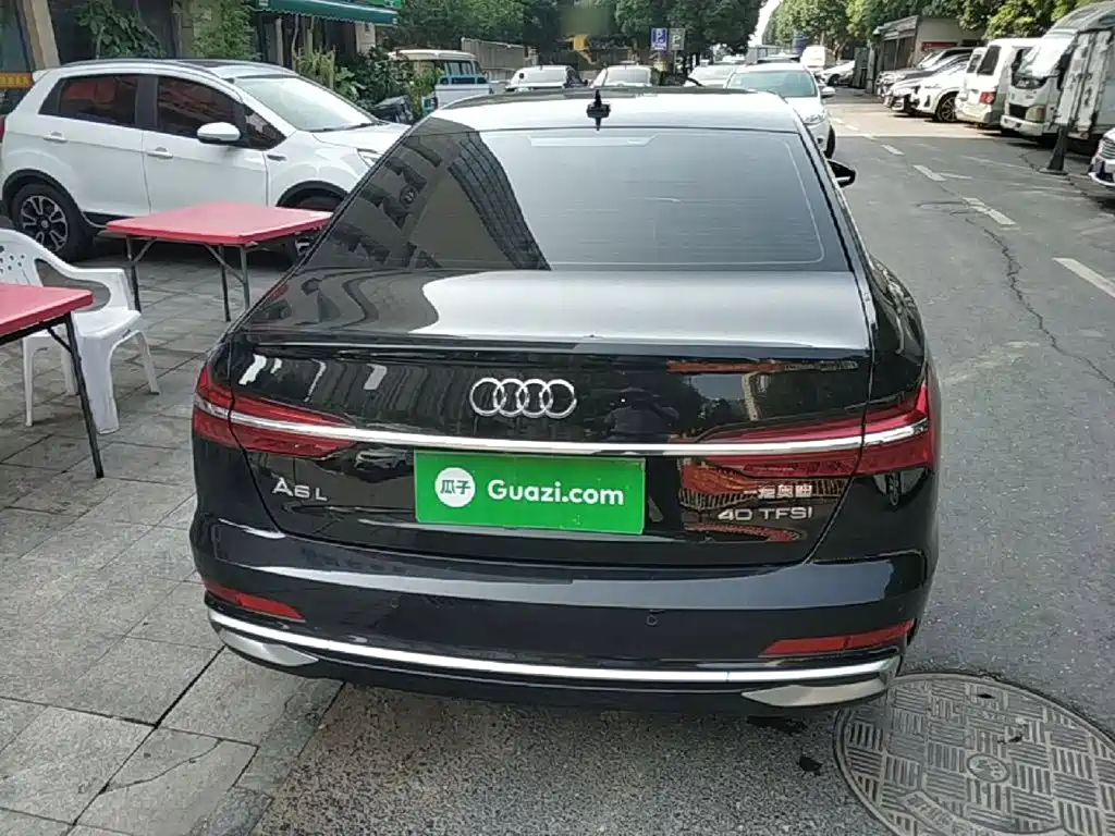Audi A6L 2023 40 TFSI Luxury