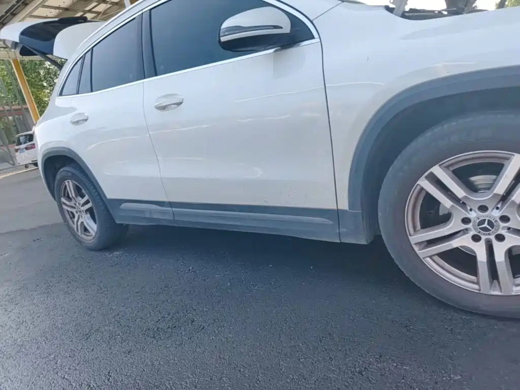 Mercedes-Benz GLA — миниатюра 21