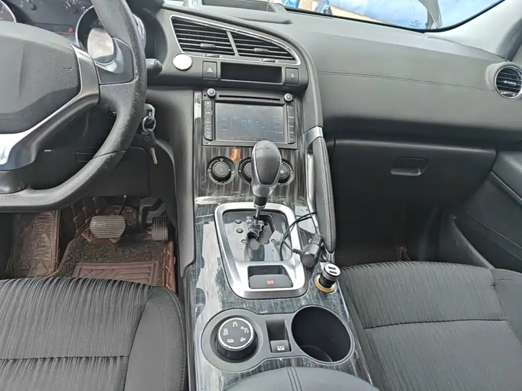 Peugeot 3008 — миниатюра 13