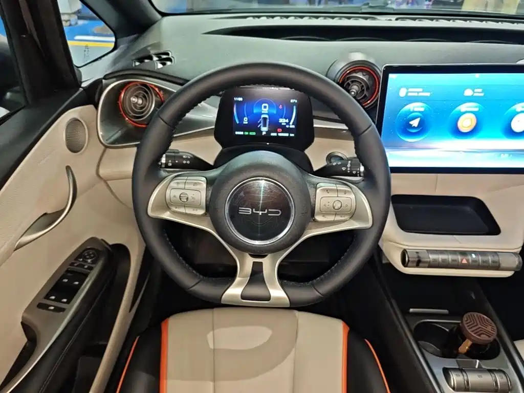BYD Dolphin — миниатюра 11