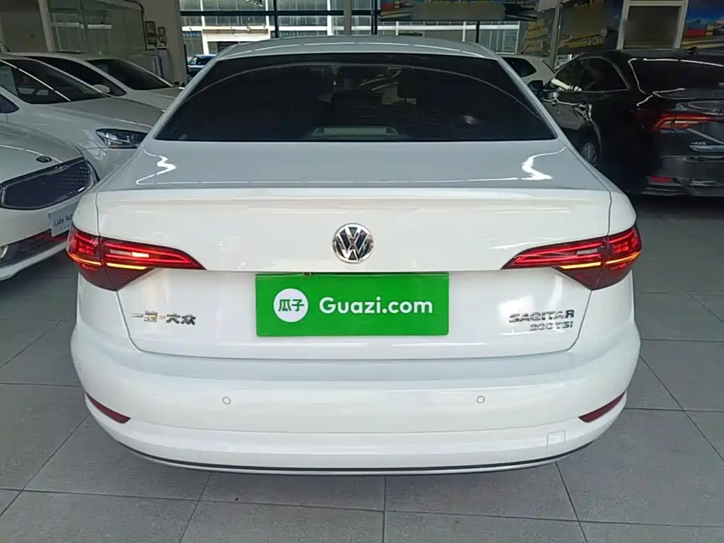 Volkswagen Sagitar — миниатюра 6