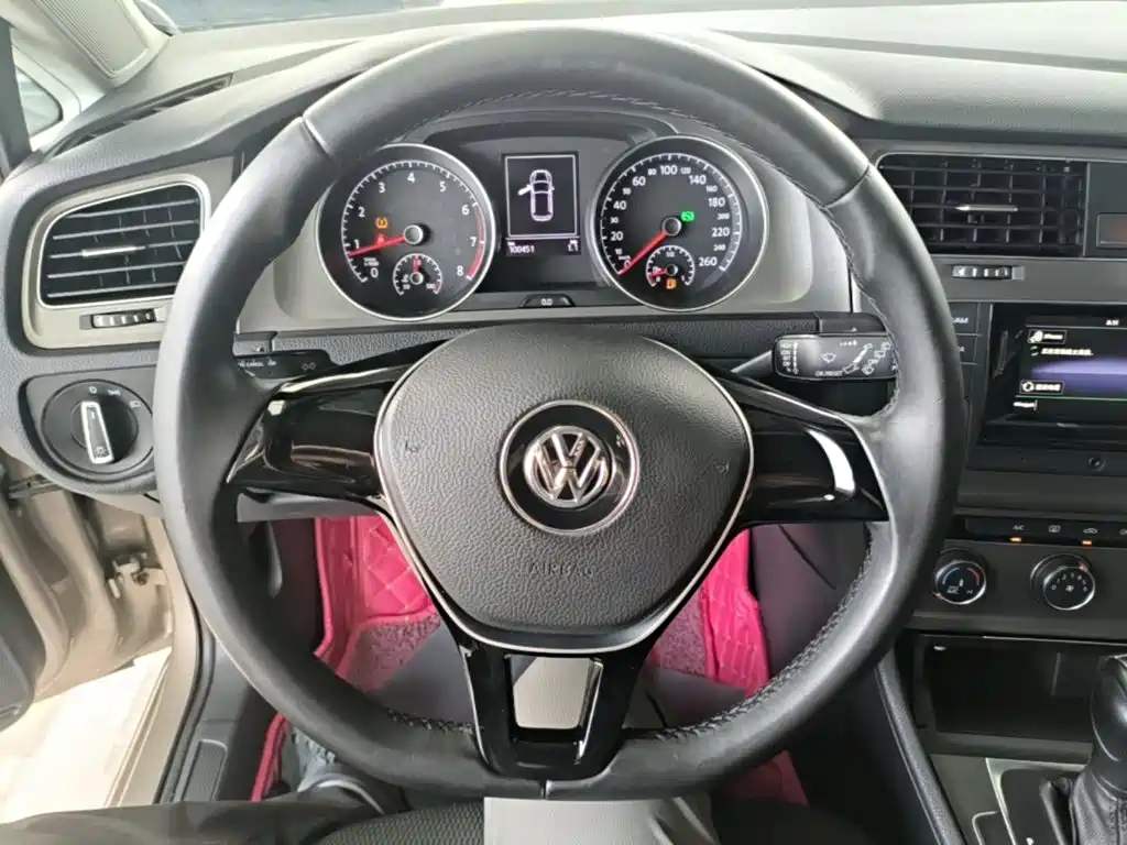 Volkswagen Golf — миниатюра 11
