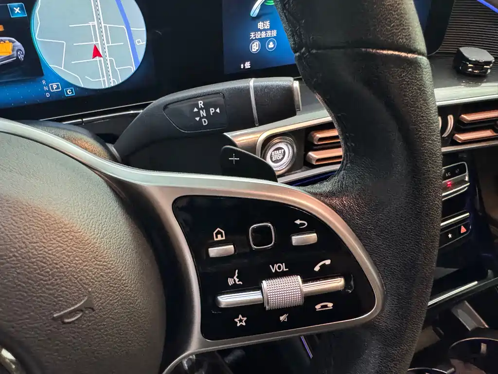 Mercedes-Benz EQC — миниатюра 10