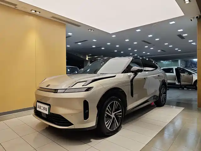 2024 Lynk & Co 08