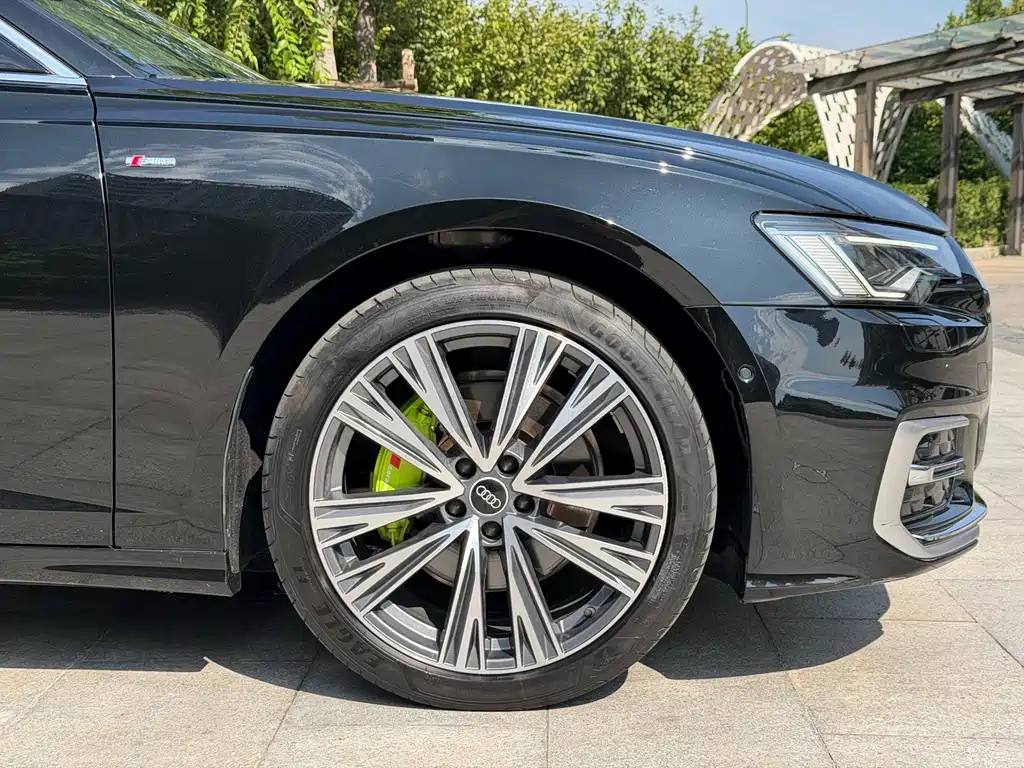 Audi A6L — миниатюра 10