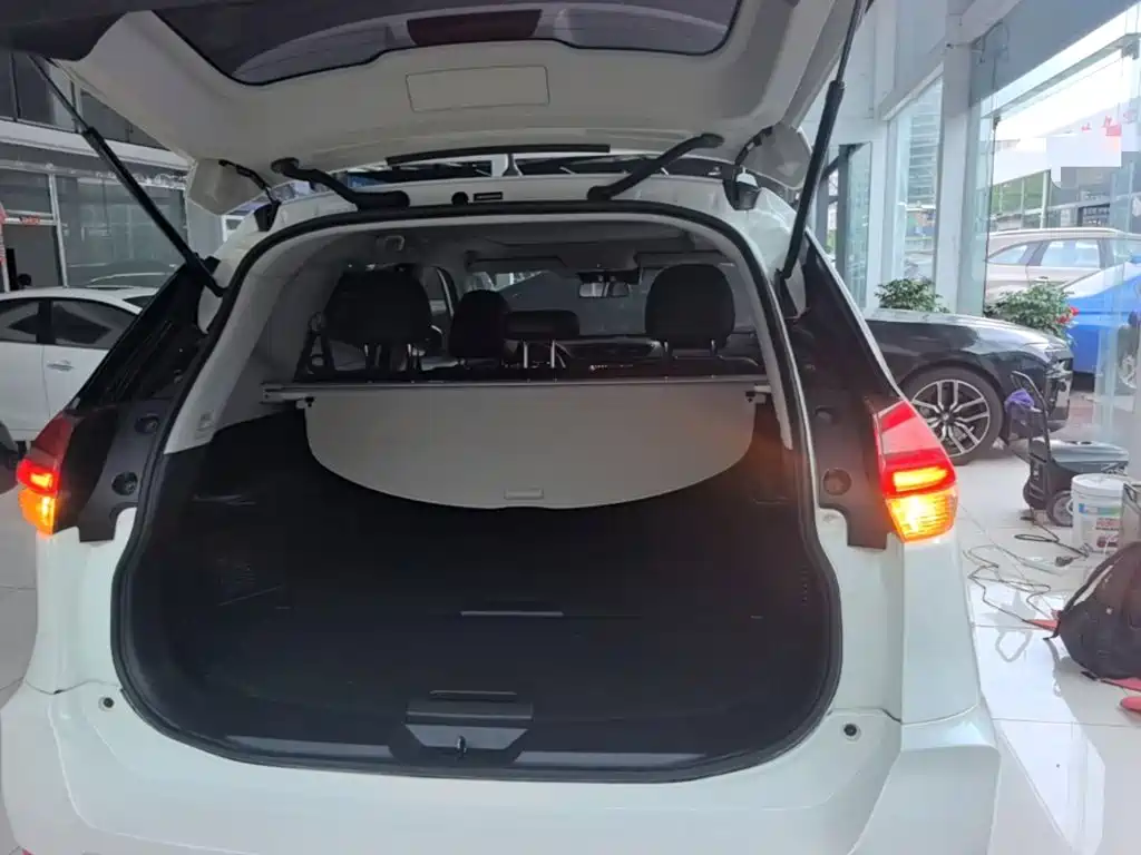 Nissan X-Trail — миниатюра 19