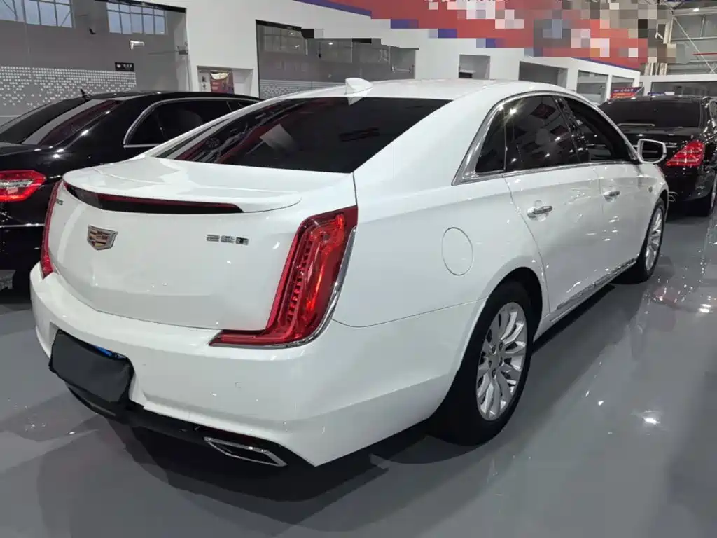 Cadillac XTS — миниатюра 7
