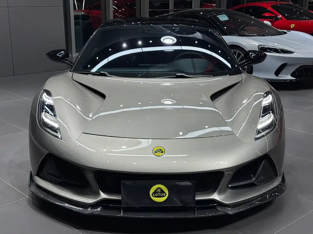 Lotus Emira — миниатюра 2