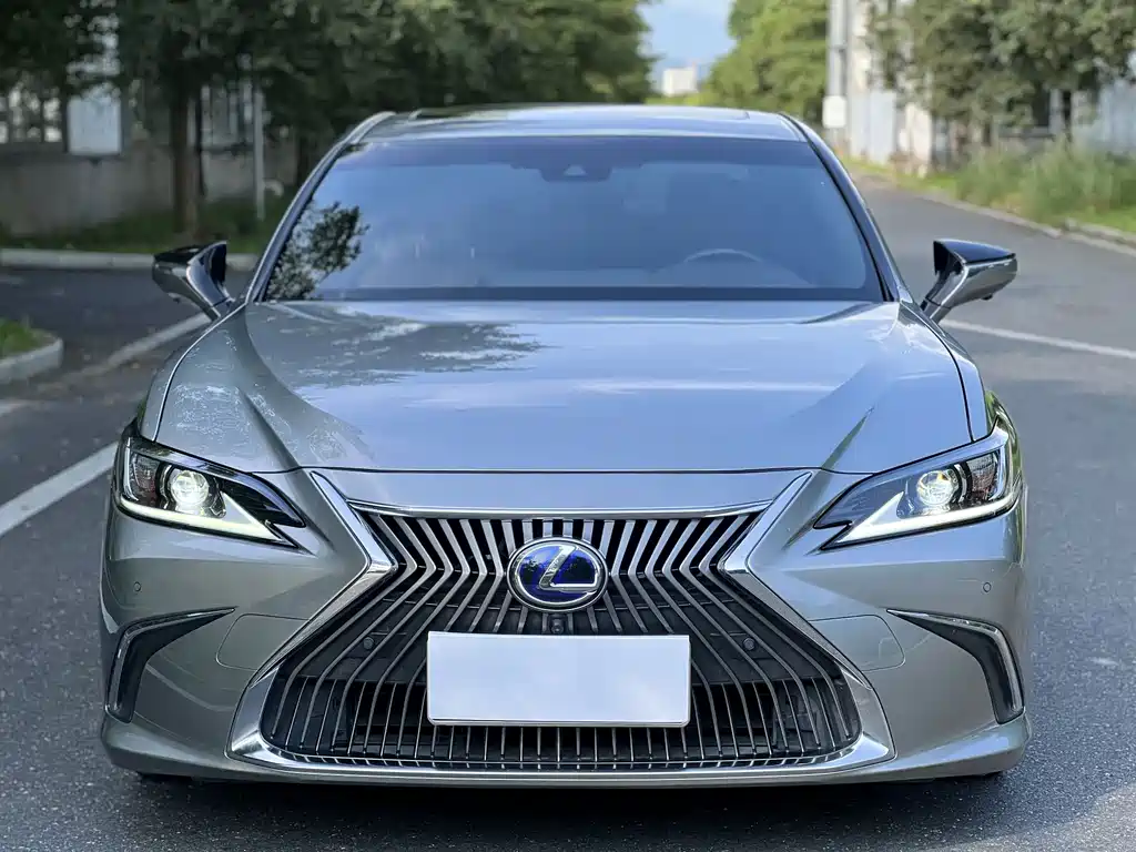 Lexus ES — миниатюра 2