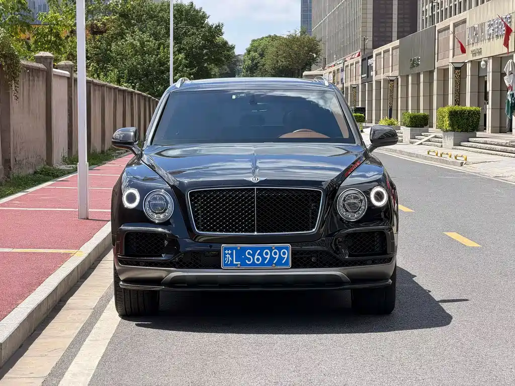 Bentley Bentayga — миниатюра 2