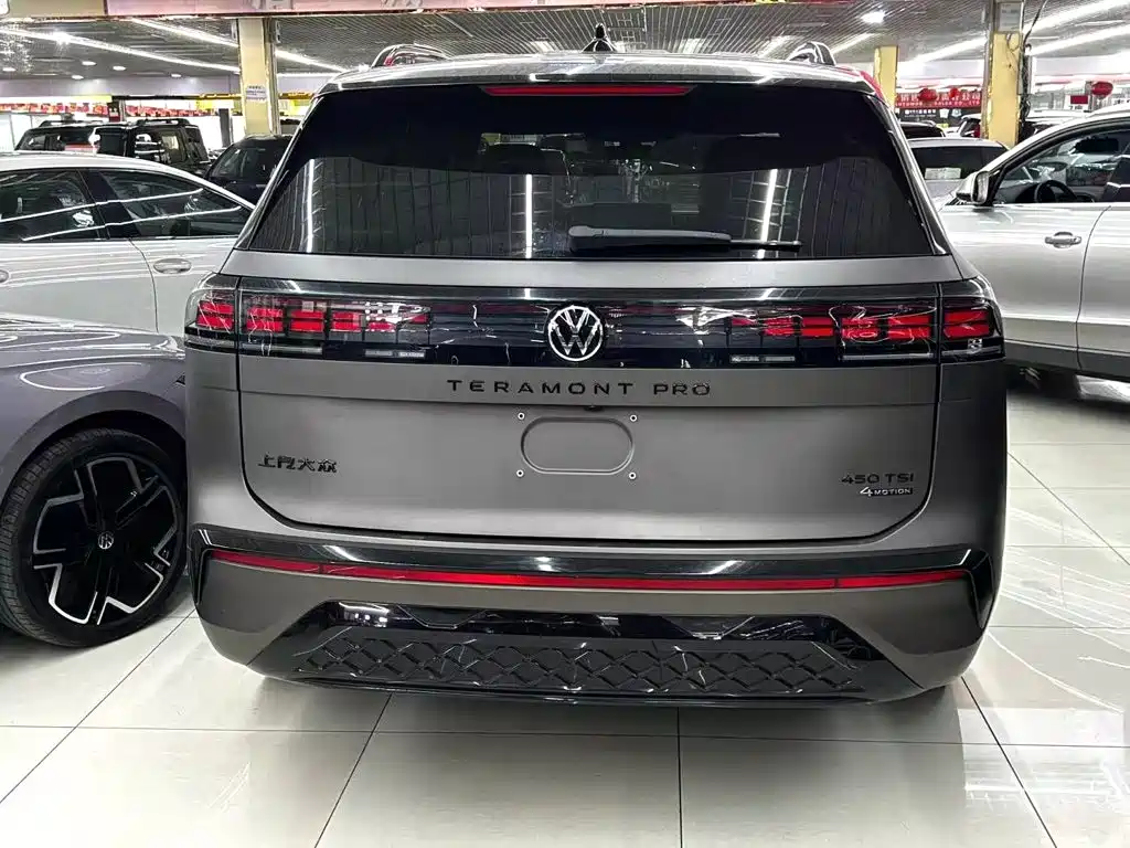 Заказать Volkswagen Teramont 2026 года за 6 094 622 ₽  из Китая