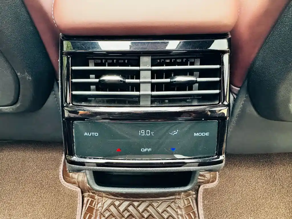 Geely Xingyue L — миниатюра 15
