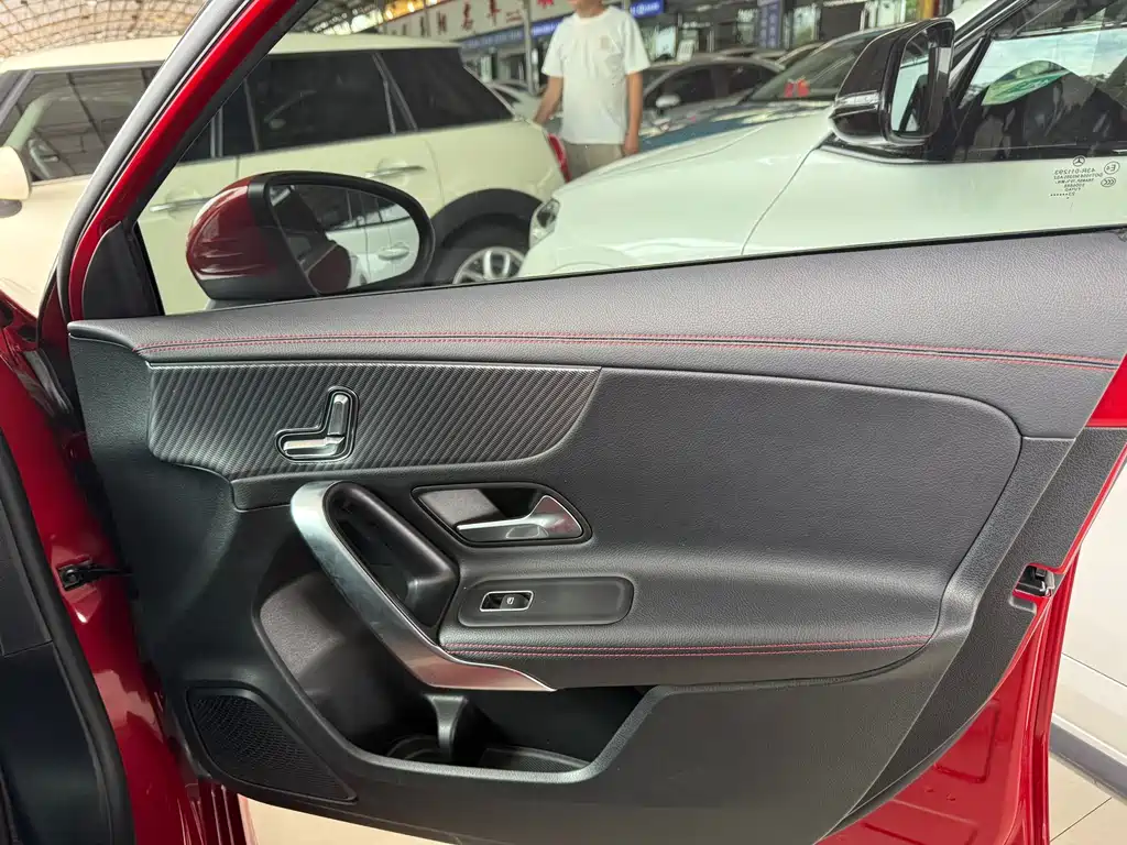 Mercedes-Benz A-Class — миниатюра 18