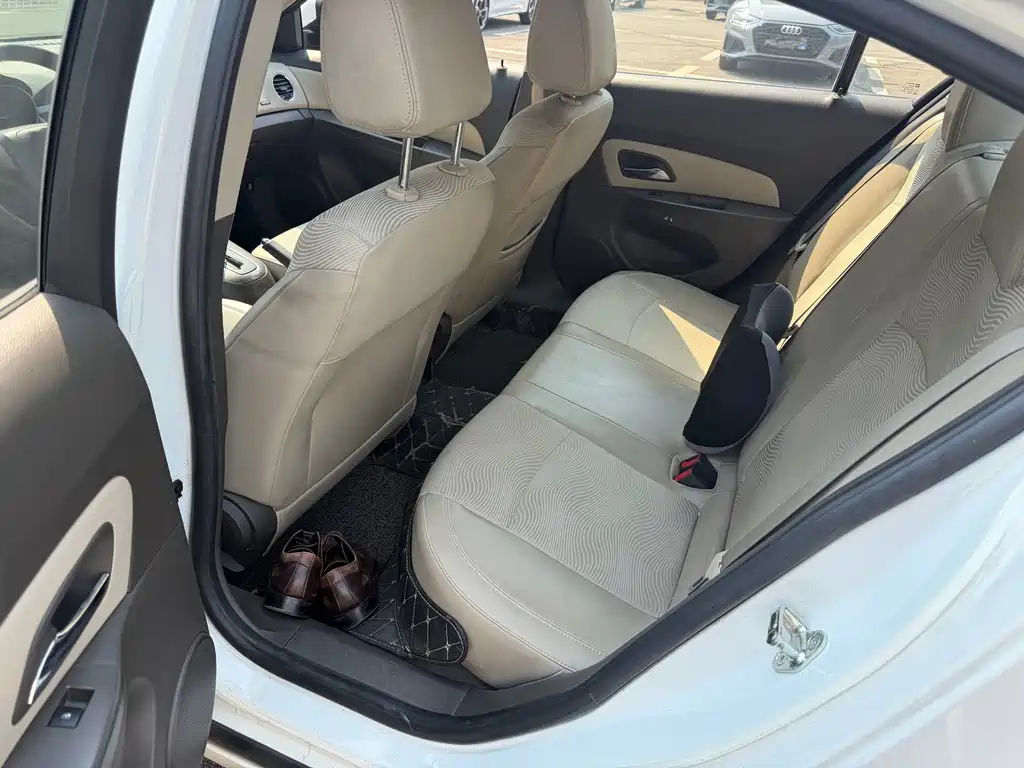 Chevrolet Cruze — миниатюра 5