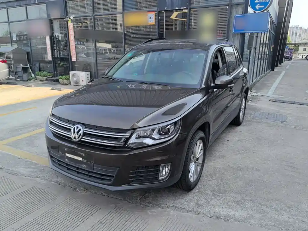 Volkswagen Tiguan — миниатюра 2