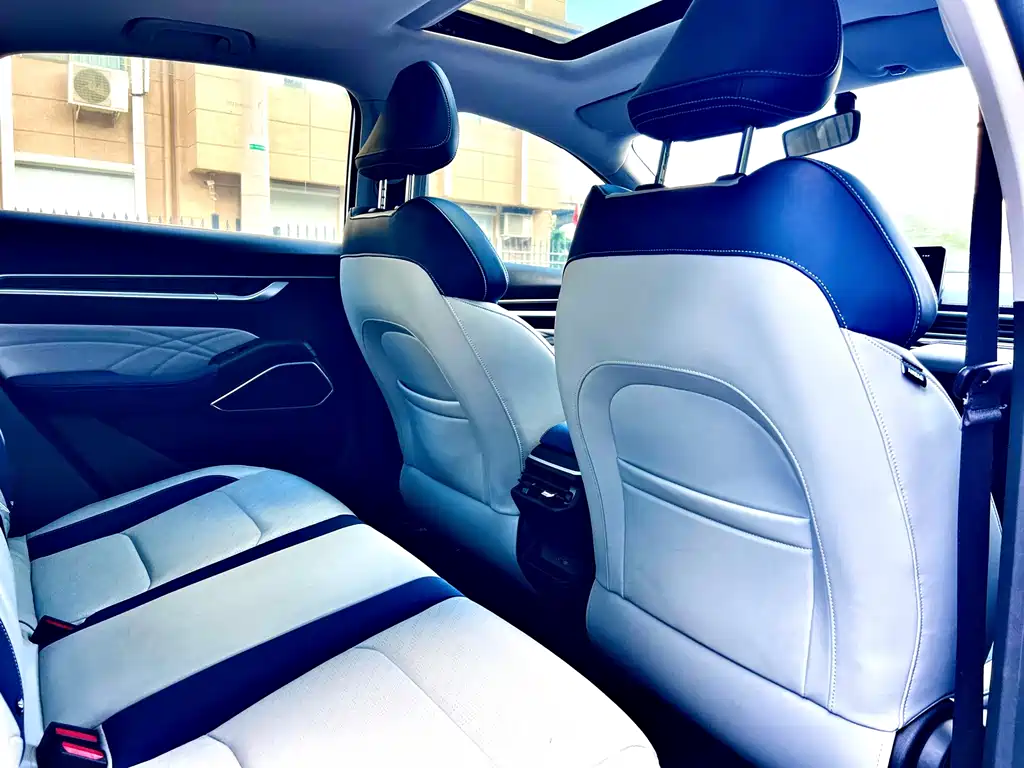 Geely Emgrand — миниатюра 14