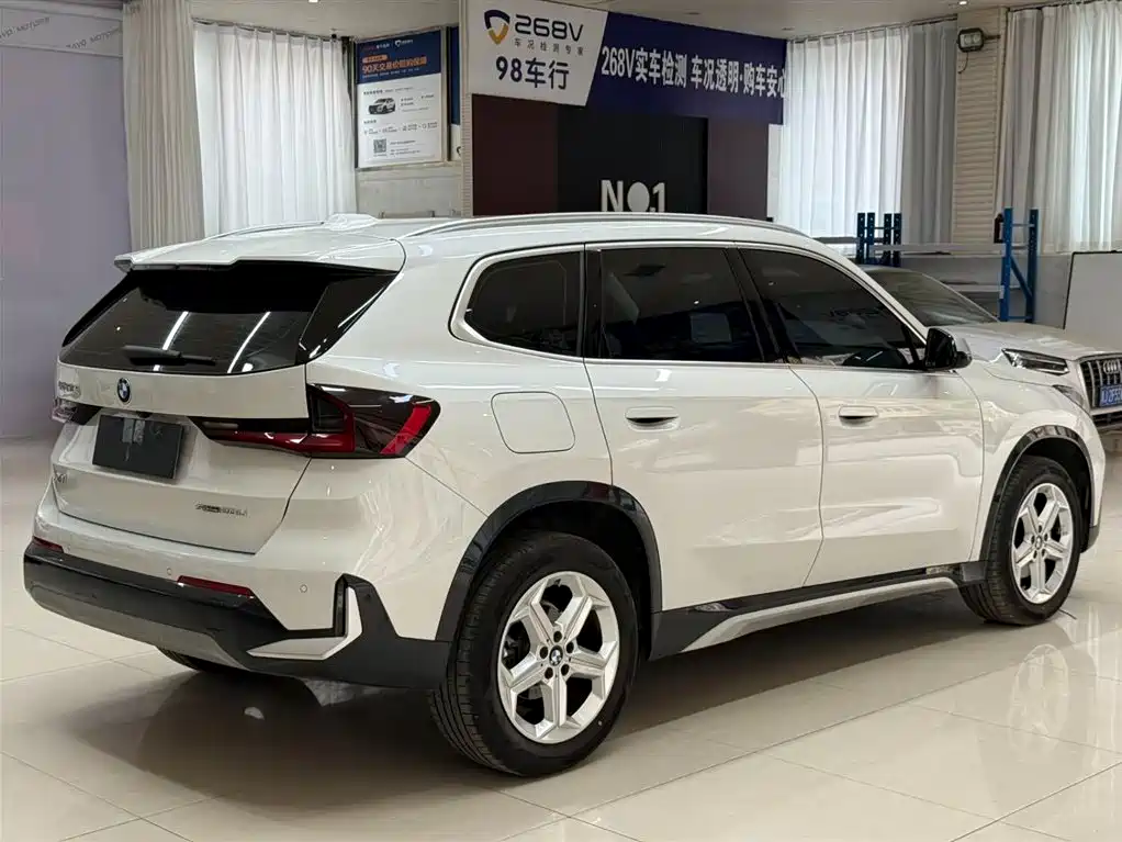 BMW X1 2023 sDrive20Li X