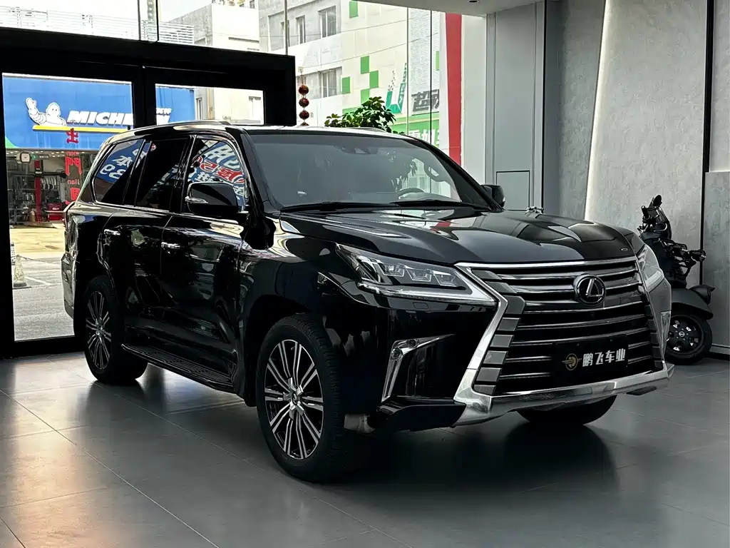 Lexus LX 570 Premium Luxury Edition, фото 10
