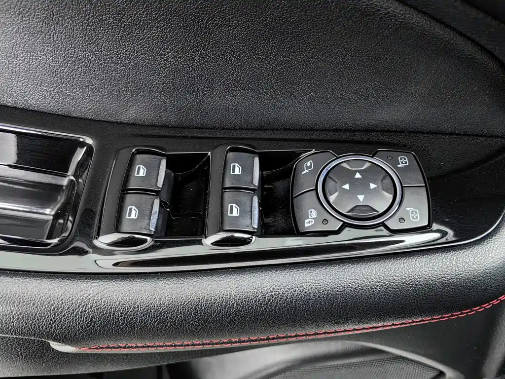 Ford Edge — миниатюра 9