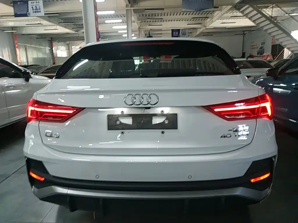 Audi Q3 Sportback — миниатюра 6
