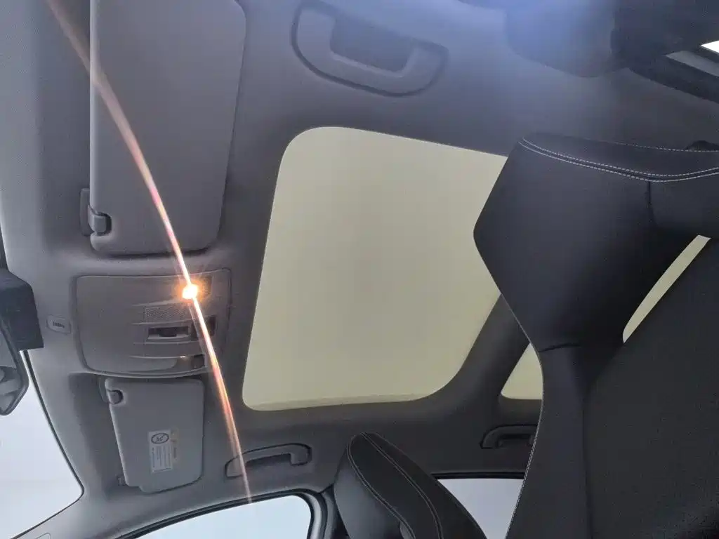Mercedes-Benz GLA — миниатюра 14