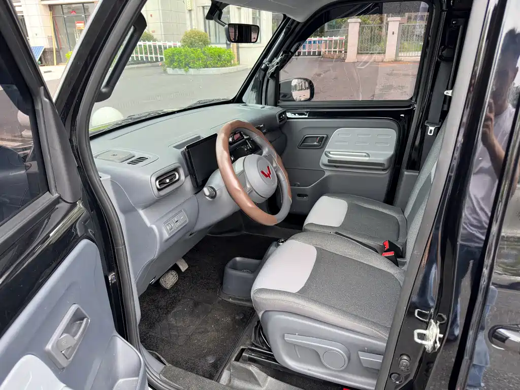 Wuling Sunshine EV 2025 305km