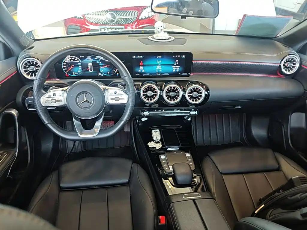 Mercedes-Benz A-Class — миниатюра 10