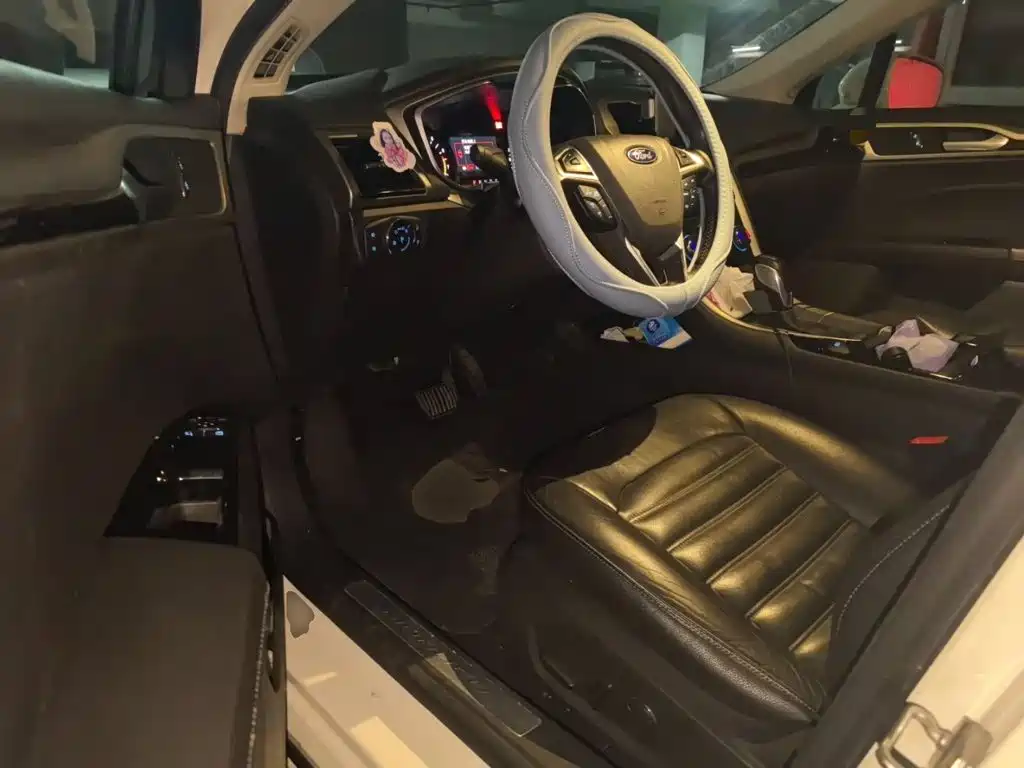 Ford Mondeo — миниатюра 17