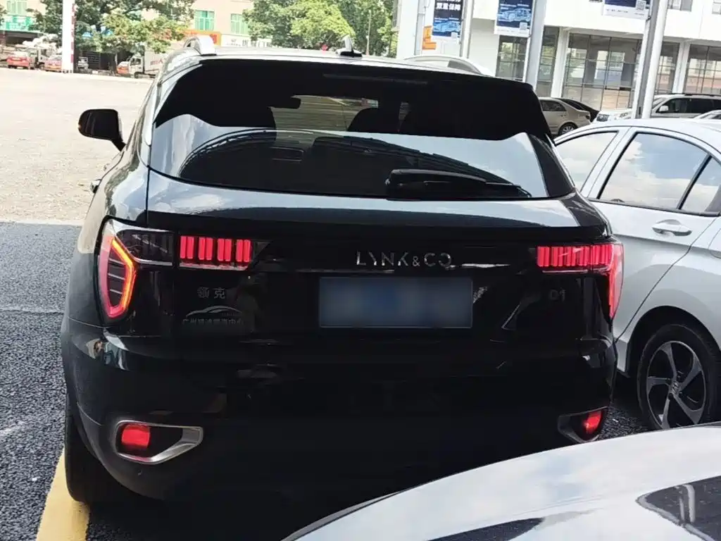 Lynk & Co 01 — миниатюра 6