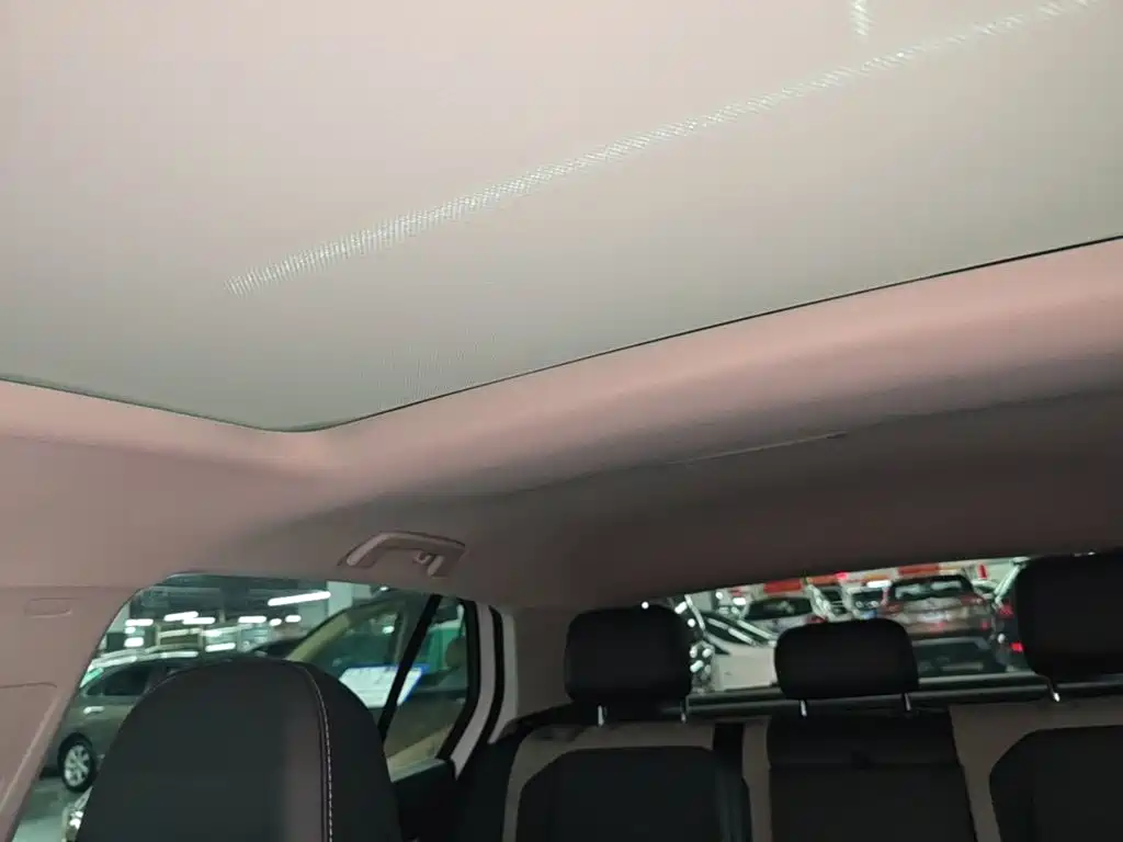 Volkswagen Golf — миниатюра 18