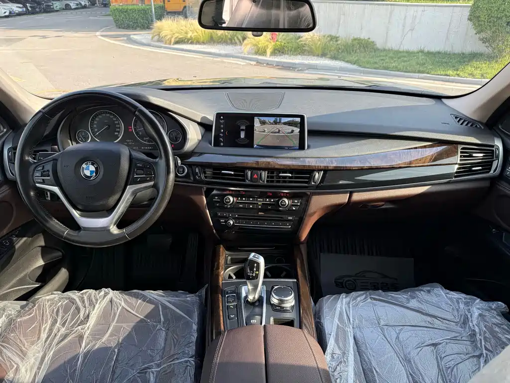 BMW X5 (Import) — миниатюра 11
