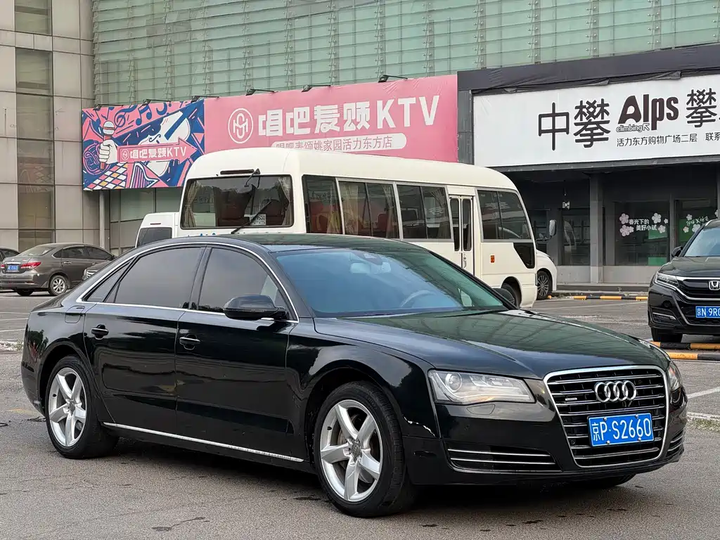 Audi A8 — миниатюра 3
