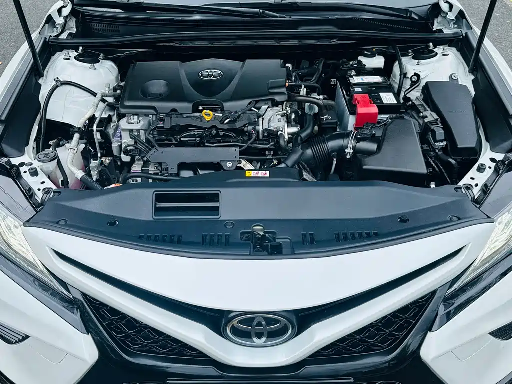 Toyota Camry — миниатюра 4