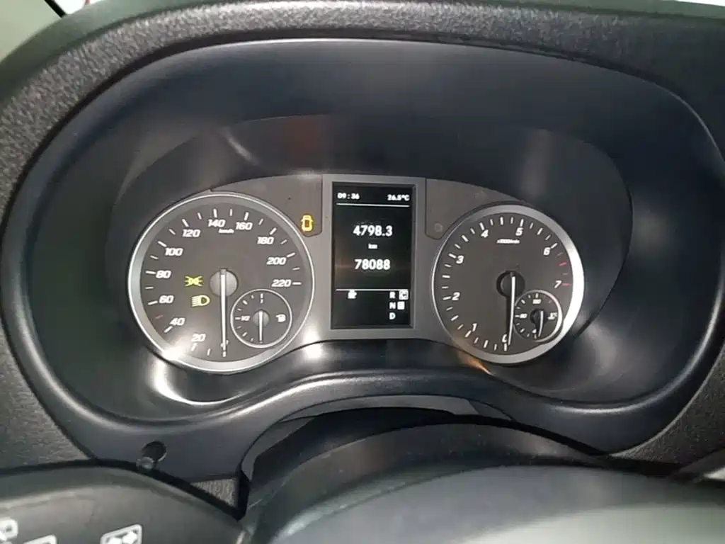 Mercedes-Benz Vito — миниатюра 12