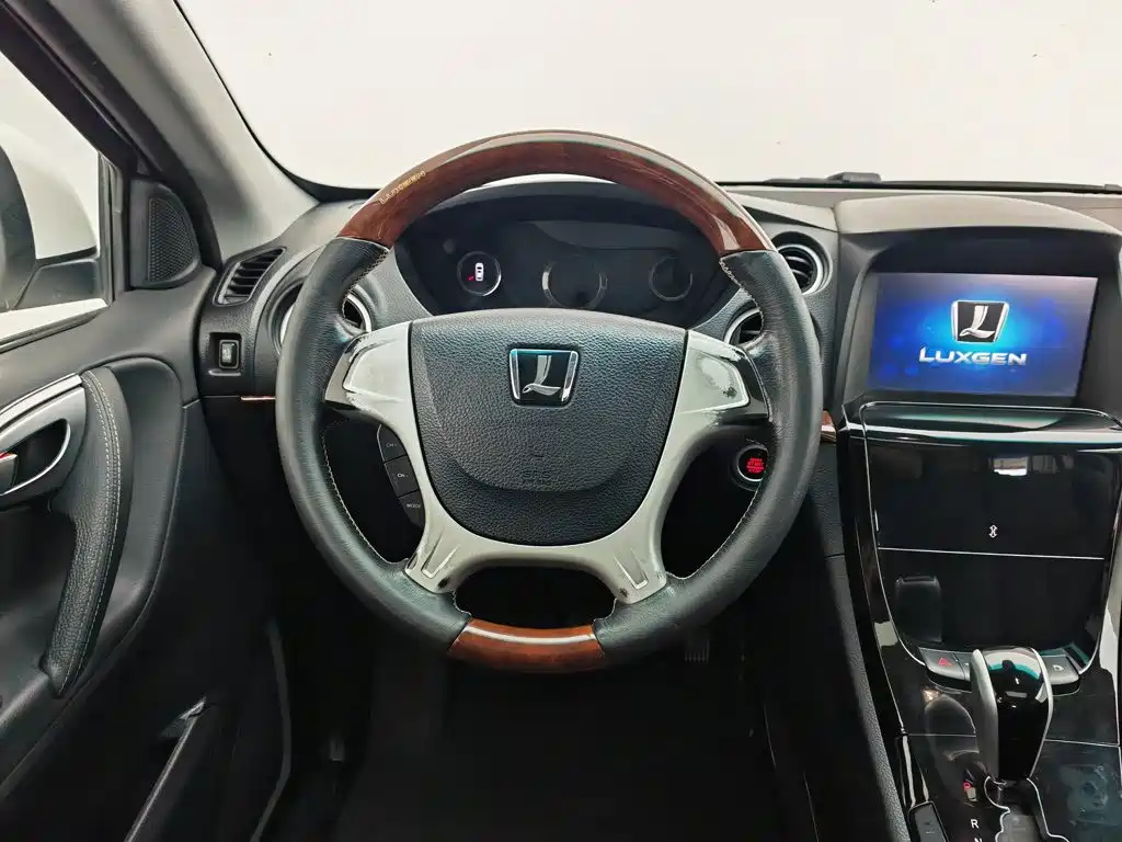 Luxgen Big 7 SUV — миниатюра 11