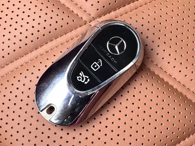Mercedes-Benz S-Class — миниатюра 14