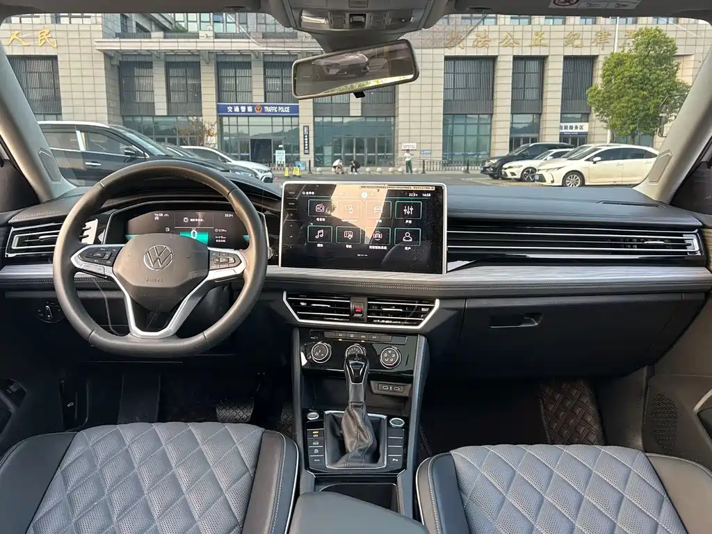 Volkswagen Sagitar — миниатюра 7