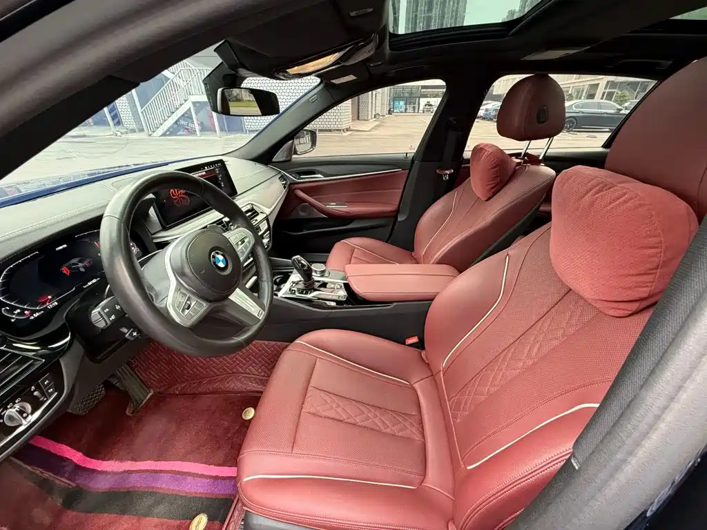 BMW 5 Series — миниатюра 8